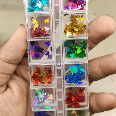GV785 12-Grid Holographic Maple Leaf Nail Art Sequin Box – Metallic Glitter Shapes for DIY Nails