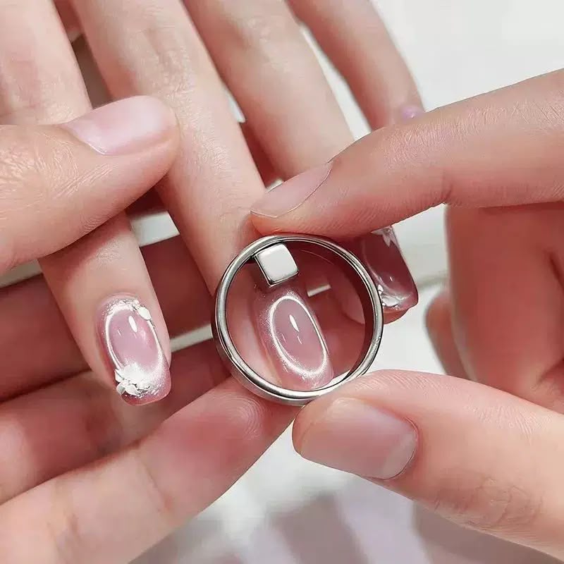 GV1115 Black Hole Cat Eye Magnet Ring for Gel Nail Polish | 3D Magnetic Cat Eye Nail Art Tool