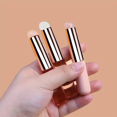 GV736 Silicone Nail Art Brush – Gradient & Smudge Tool with Protective Cover, Portable Manicure Accessory for Hands, Feet & Nails