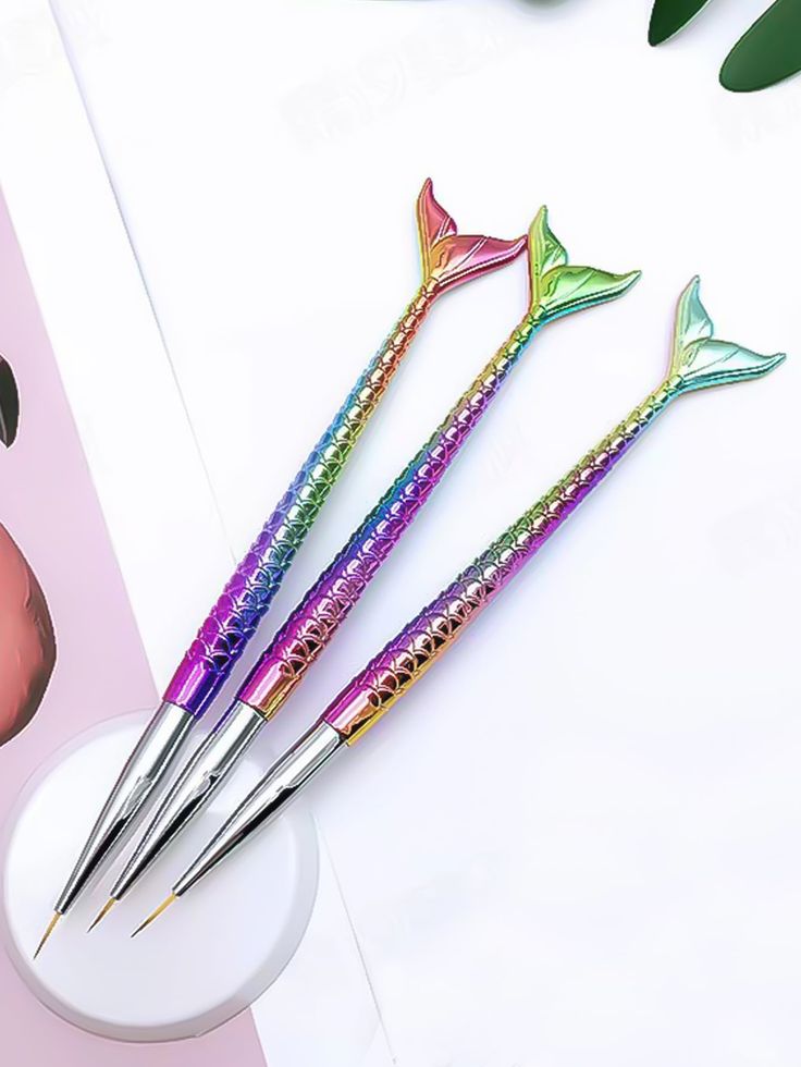 GV614 Mermaid Tail Nail Art Brush Set – 3PCS Fine Detail Liner Brushes for Nail Design